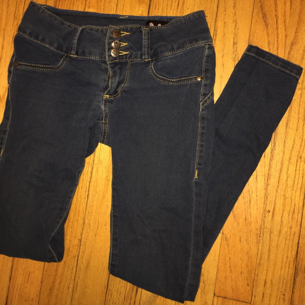 Dark blue jeans CCO
